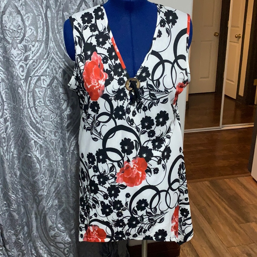 Lily sleeveless tunic